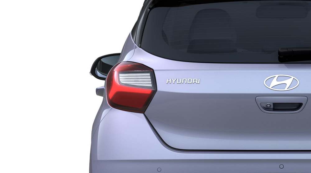 The rear combination lamps of the Hyundai i10.