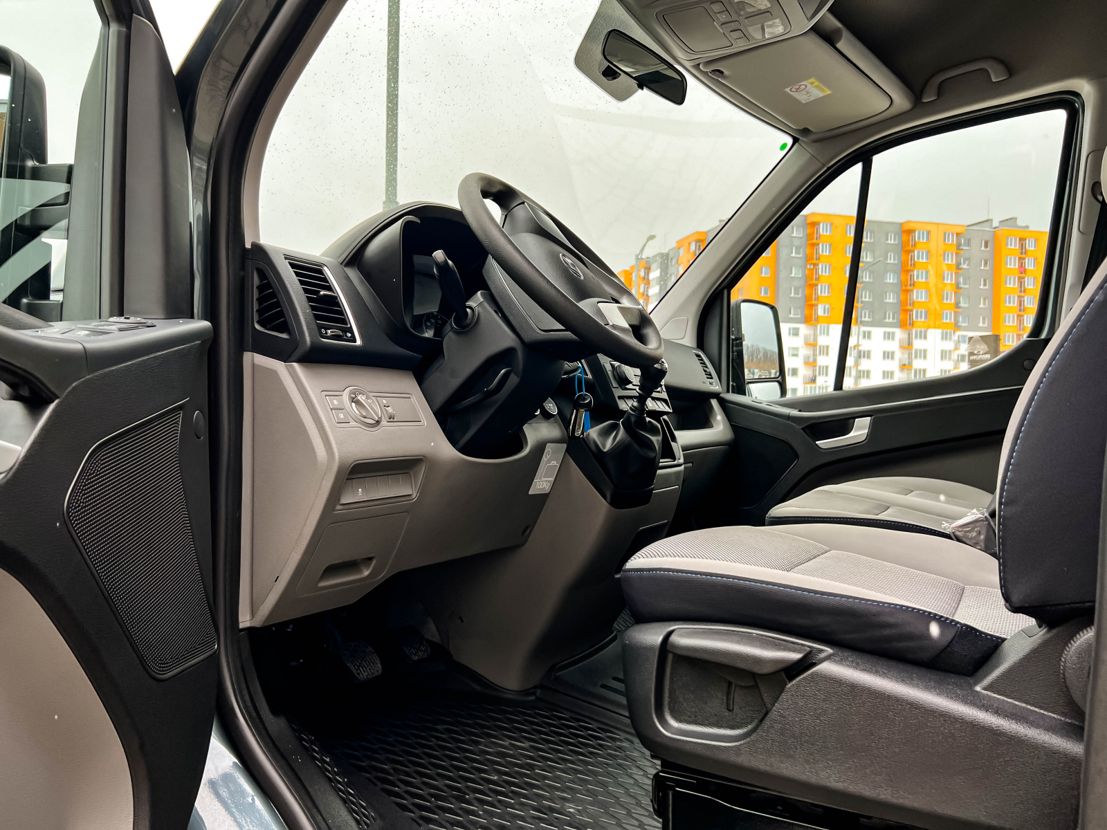 Hyundai H350 – мікроавтобус для комфортабельних пасажирських перевезень в наявності у автосалоні! | Автопланета - фото 14